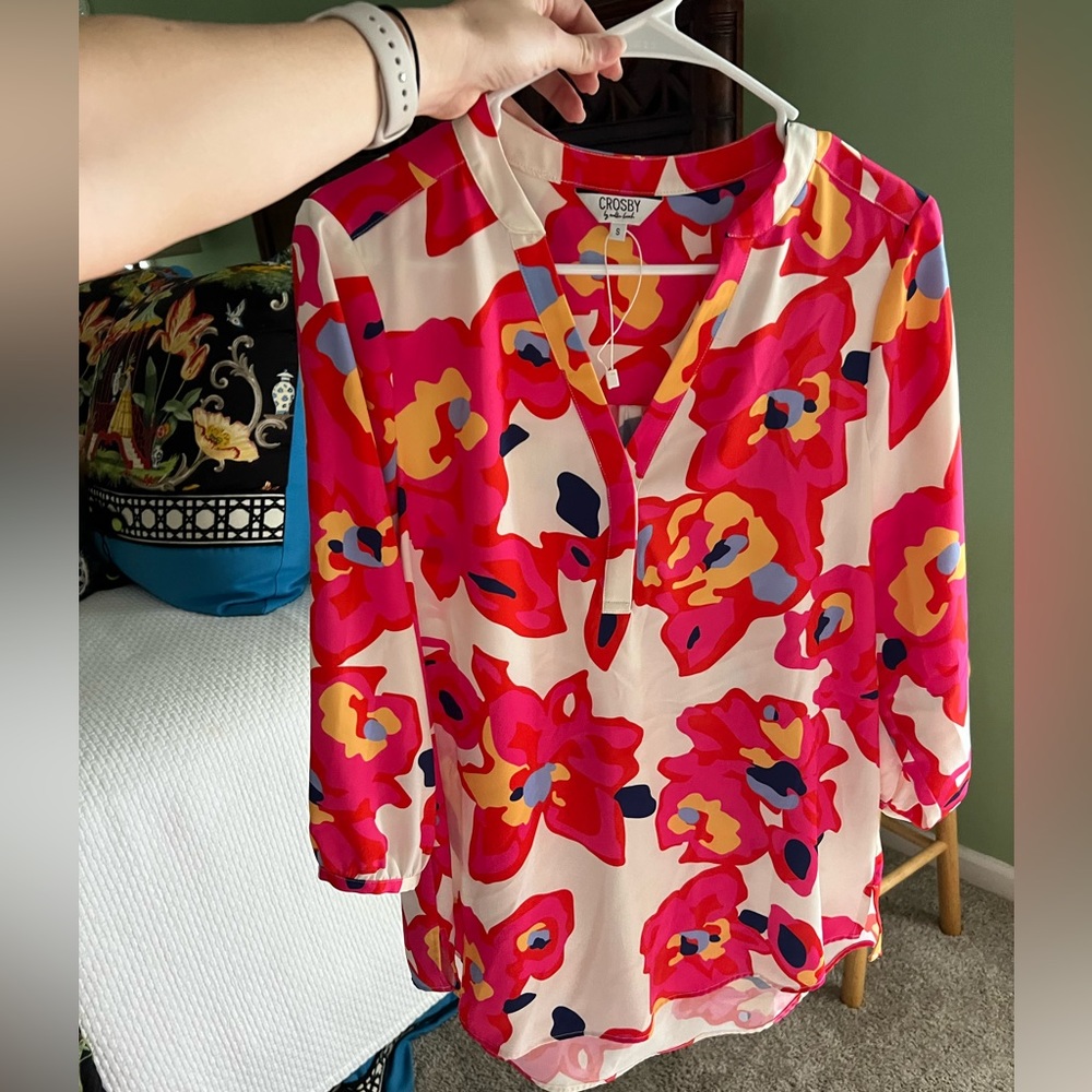 Women’s CROSBY top